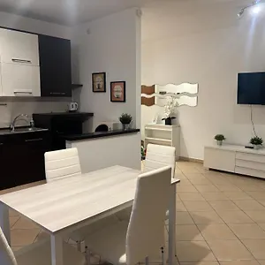 F&g Airport Apartment