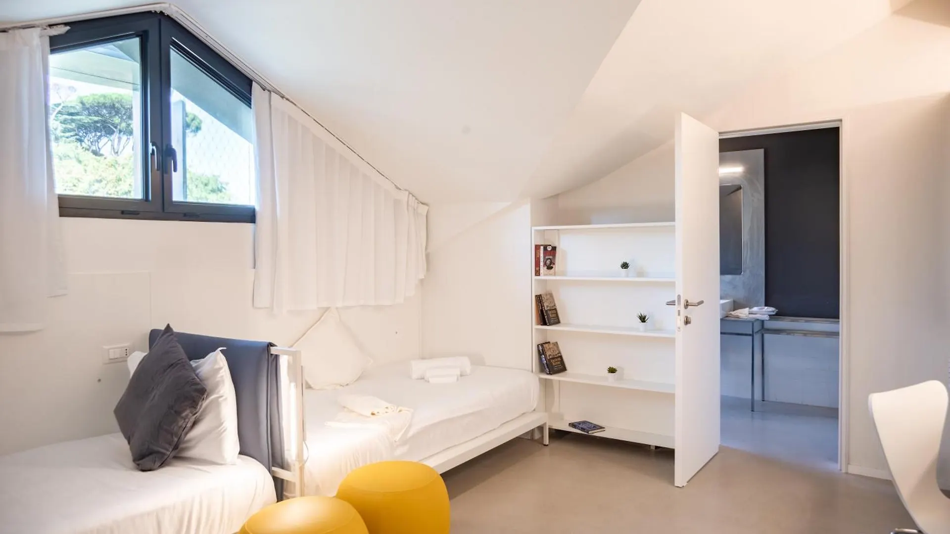 Camplus San Pietro - Casa Per Ferie Rome 0*,  Italy